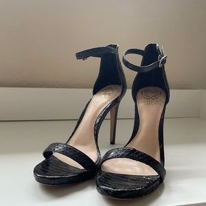 EUC Vince Camuto Heels